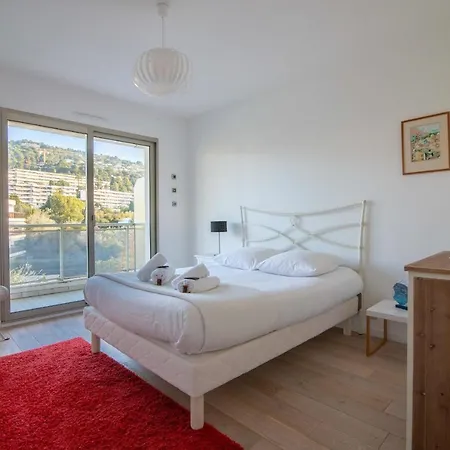 In A With Swimming Pool Wifi *