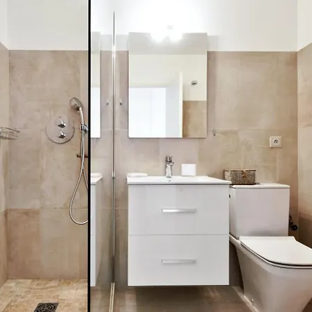 In A With Swimming Pool Wifi *